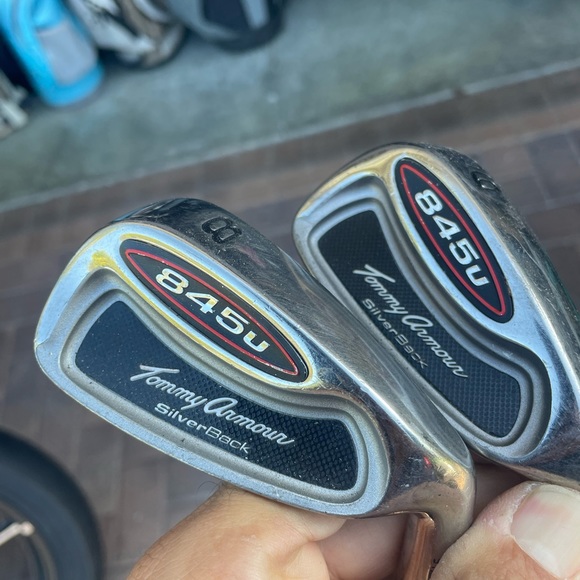Tommy Armou 845 Silverback Iron 8/9 In Right Handed  graphite shafts - Picture 2 of 9